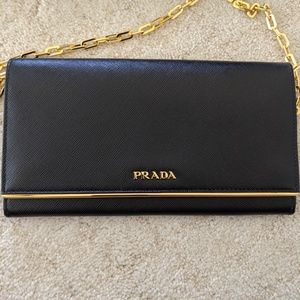 Prada Saffiano Wallet on Chain